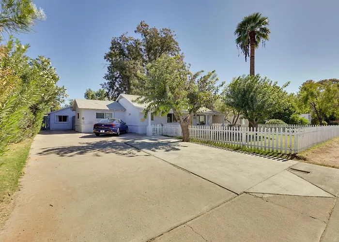 5 Mi To Dtwn: Pet-friendly W/ Yard Apartment Phoenix