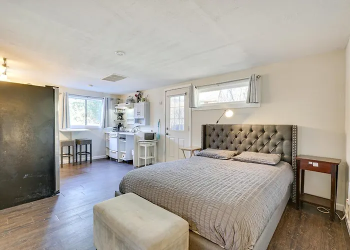 5 Mi To Dtwn: Pet-friendly W/ Yard Apartment *